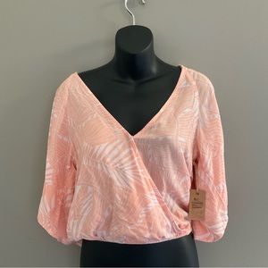 Surf Gypsy NWT peach blouse